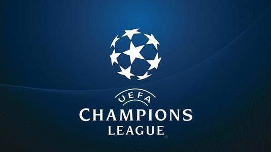 王钰栋定下 王钰栋定下